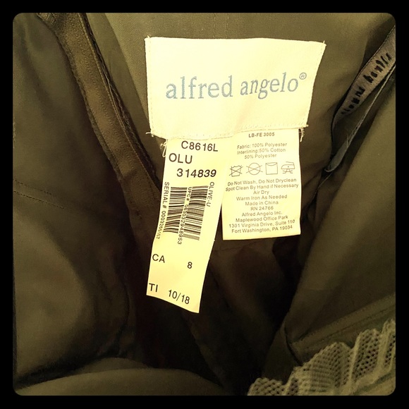 Brand new - Alfred Angelo green gown - Picture 1 of 4
